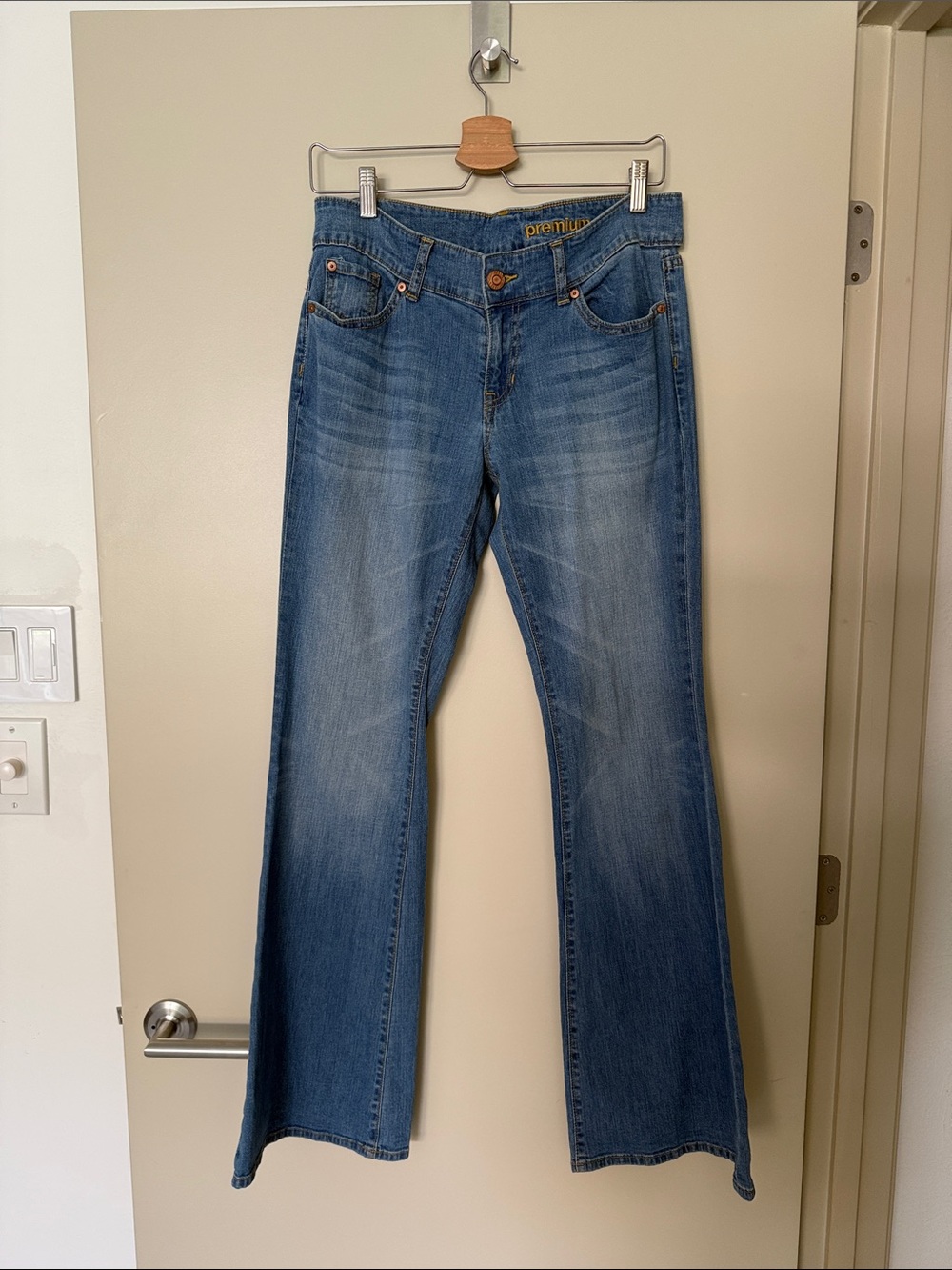 GAP Medium Blue Flare Jeans - Classic Wide Leg size 8 / 29